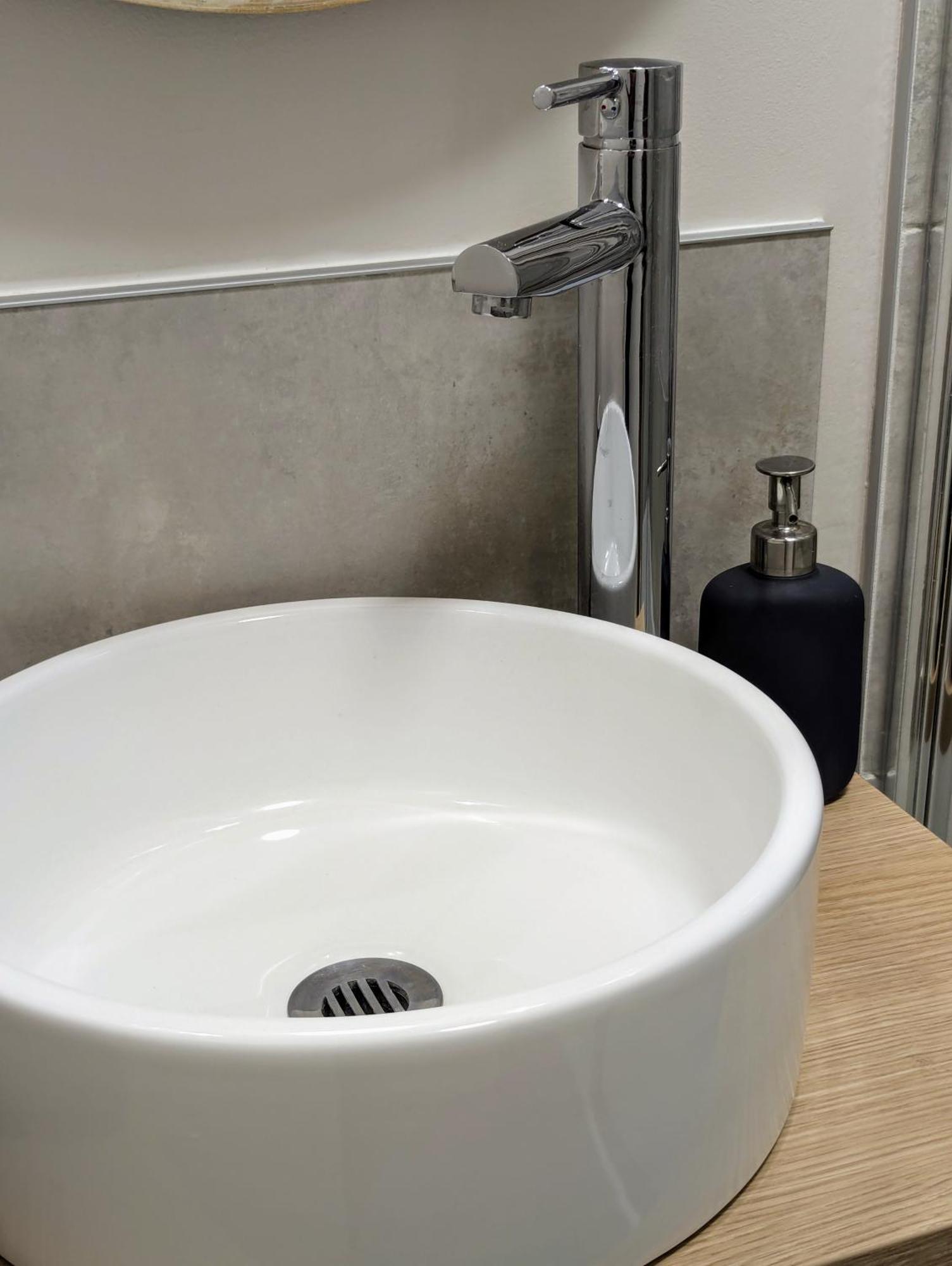 Artist Home - City Center - Bathtub - Terrasse - Full Appartment 루앙 외부 사진